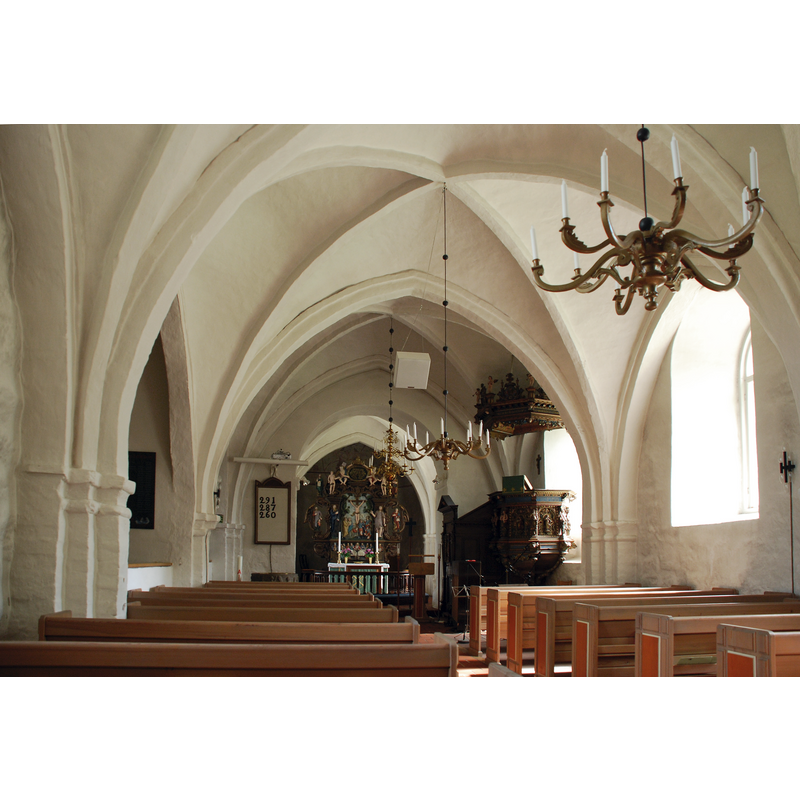 the top rim of the font is visible at the far [east] end, behind the left [north] bank of benches