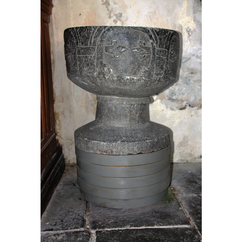 shown here with the added modern lower base