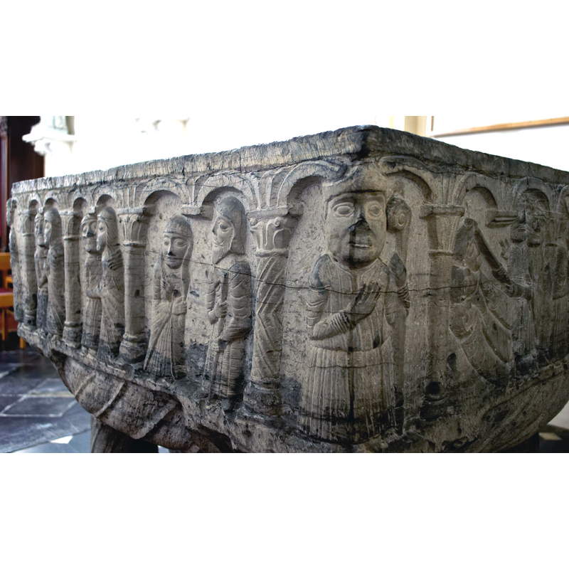 the north and west sides of the basin have figures and scenes framed in an arcade of round arches; the types of arches and supporting columns have been adapted to the needs of the scene rendered, therefore many arches lack supports, arch-heads are adjusted, etc.