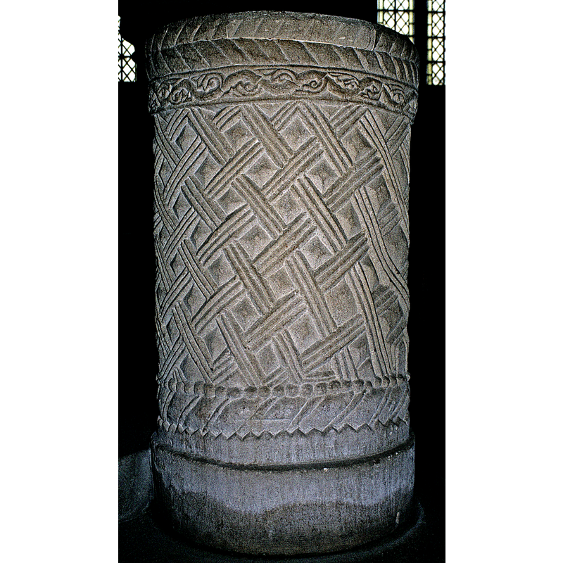 within the 3-strand trellis pattern