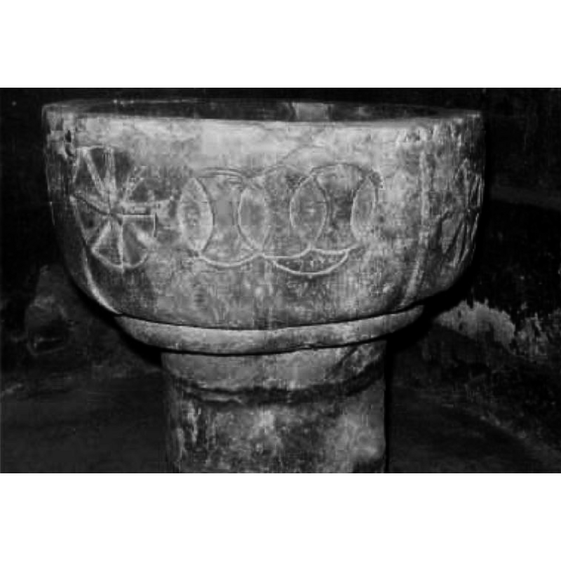 Source caption: "Ormaiztegi (Gipuzkoa). Pila bautismal prerrománica de la iglesia de San Andrés."