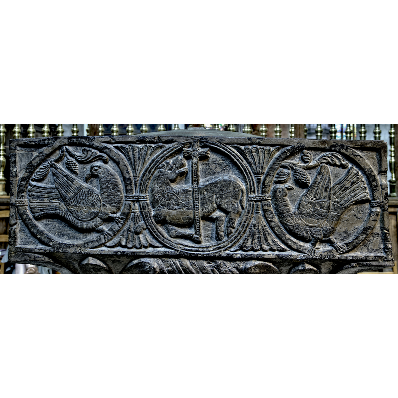 a dove with a branch of acanthus with arum in each of the outer circles on side 4; like the beasts on side 3, their bodies face one way, their heads the opposite