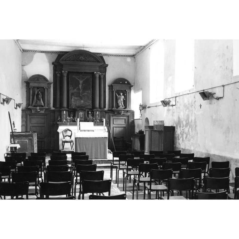 church interior in 1973, before the 1990s renovation