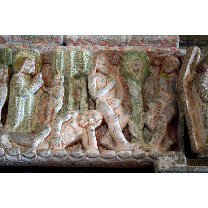 Source caption: "Detalle da creación de Eva (á esquerda) e o Pecado Orixinal (á dereita), nun dos paneis do baldaquino de San Xulián de Ventosa (Agolada, Pontevedra)."