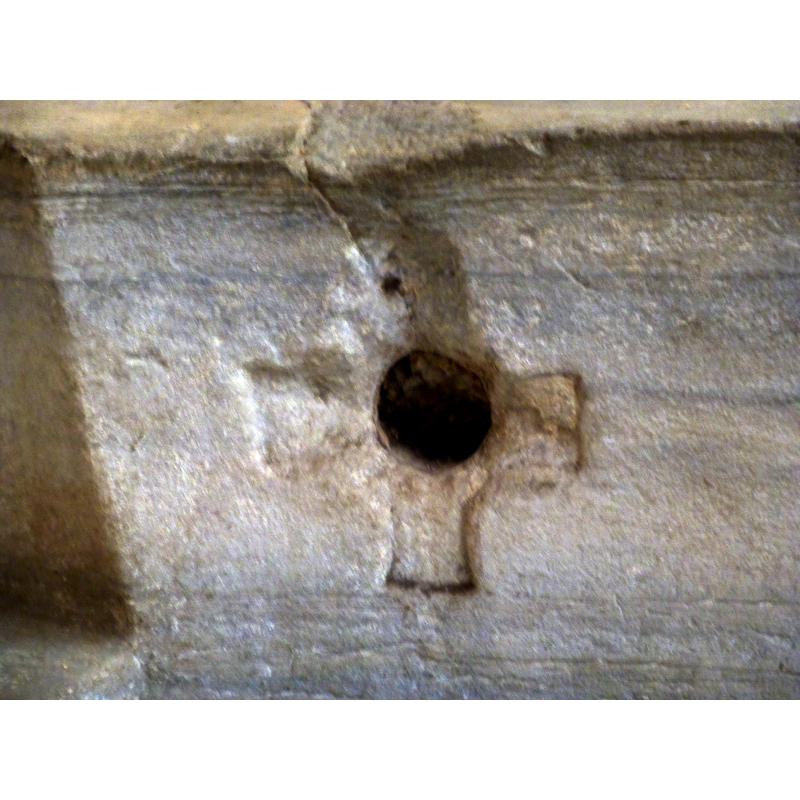 with a hole in its centre [cf. FontNotes]