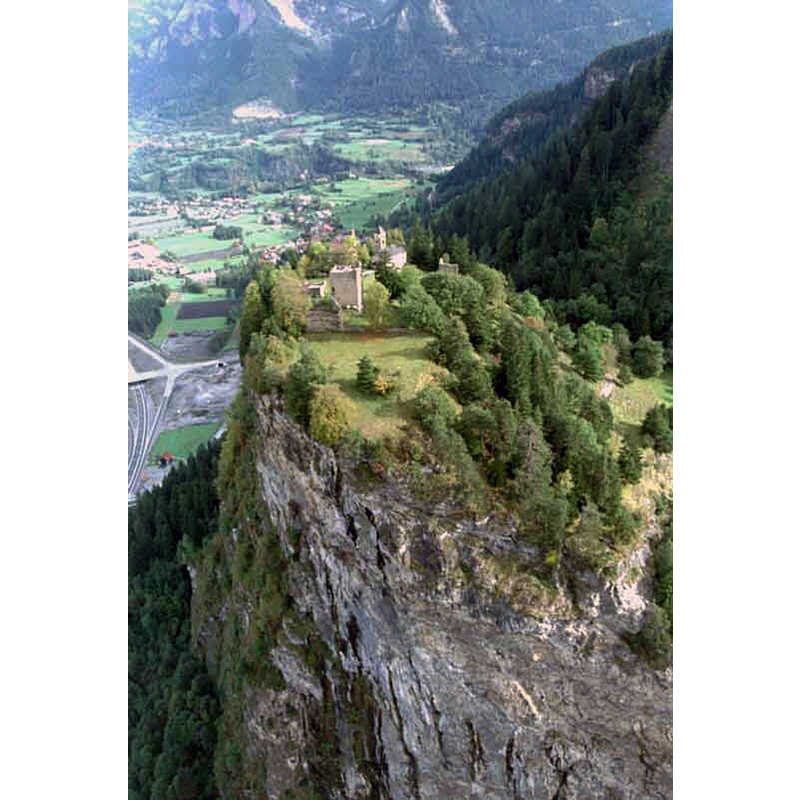 the setting of the Hohen Rätien complex