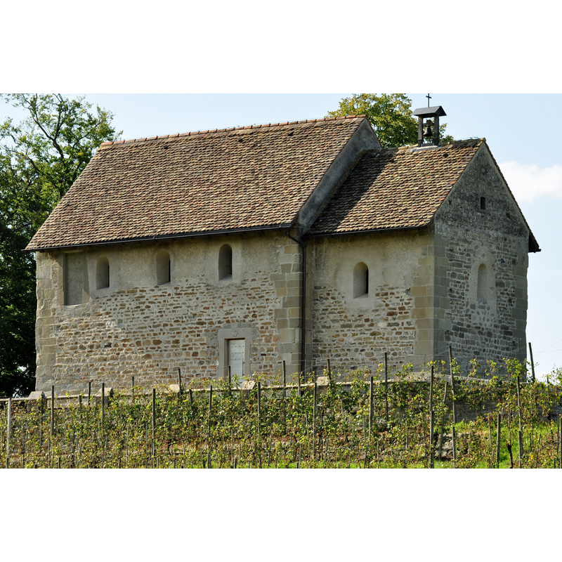 St. Martin's does not have a bell tower; it makes do with a little bellfry on the roof of the chancel