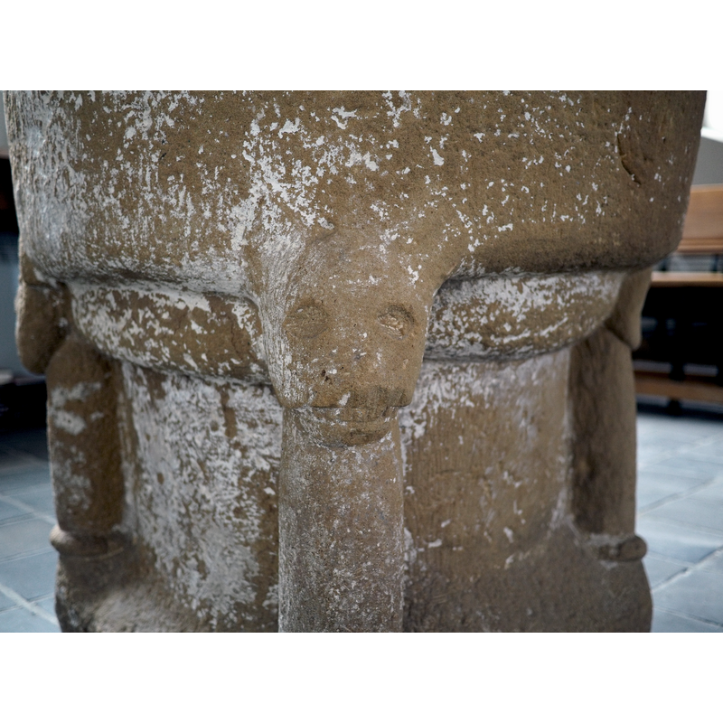 feline? canine? -- at the northeast angle of the upper base [NB: orientation is approximate]