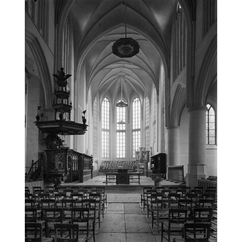 with the font on the right [south] side of the chancel