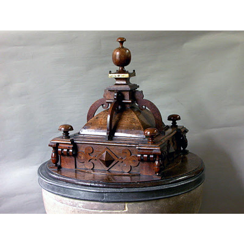 Source caption: "Font cover. William Smith (of Chichester) (Guildford 1707 – Chichester 1764) [...] oak [...] 1665"