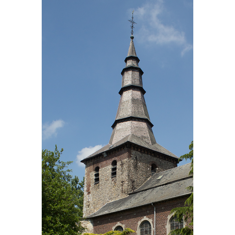the Romanesque tower with the late-18thC (?) spire