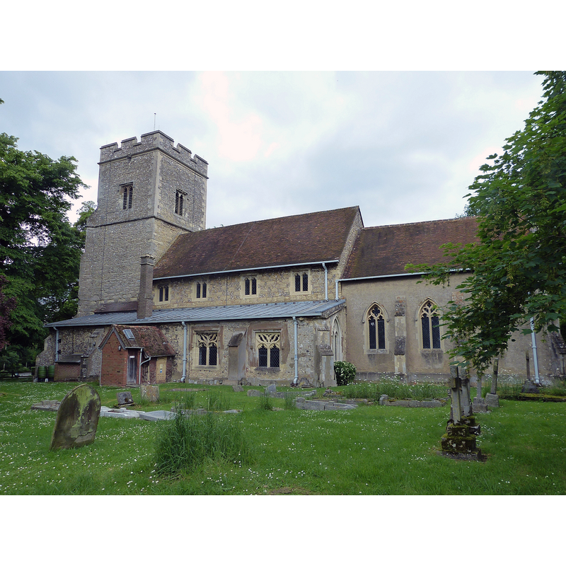 Source caption: "Weston Turville - St. Mary's - Southern façade. The southern façade of St. Mary's church in Weston Turville - note the unusual tracery to the tops of the C14th windows in the south aisle."