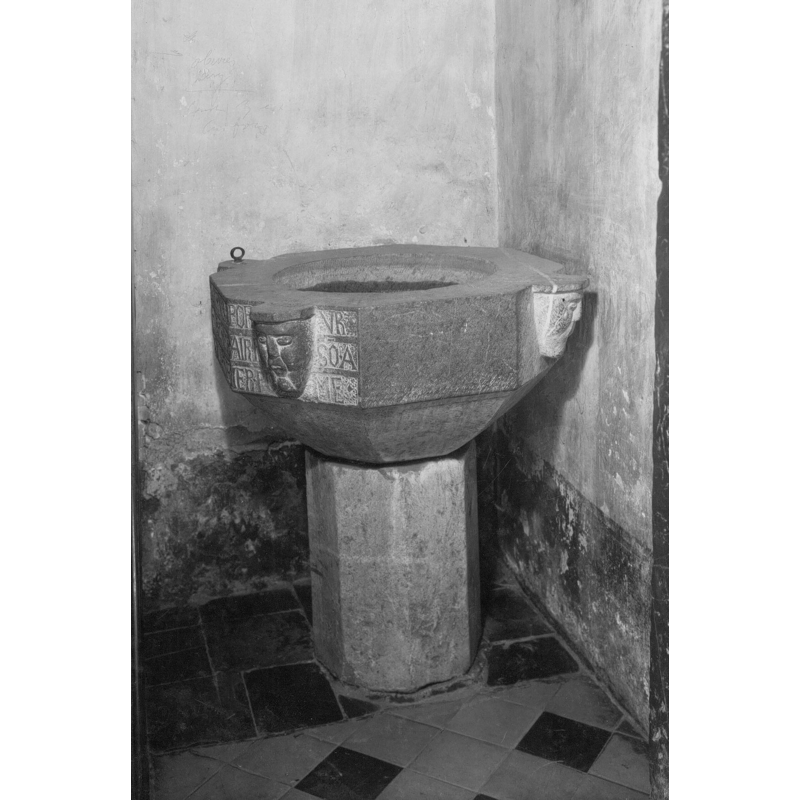 the font in its earlier location