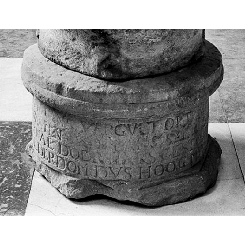 not known when this became the base for the medieval basin -- was the composite object ever used as a font, or was it put together in the castle as someone's contribution to a Kunstkabinett? [cf. FontNotes]