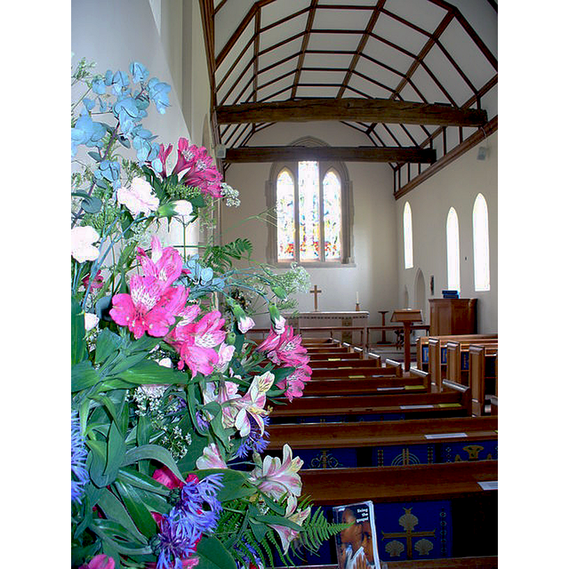 Source caption: "Abinger Church. St James has been much restored (by Victorians, by 20th century "repairers" and since 1944 war damage) but it has a Norman nave."