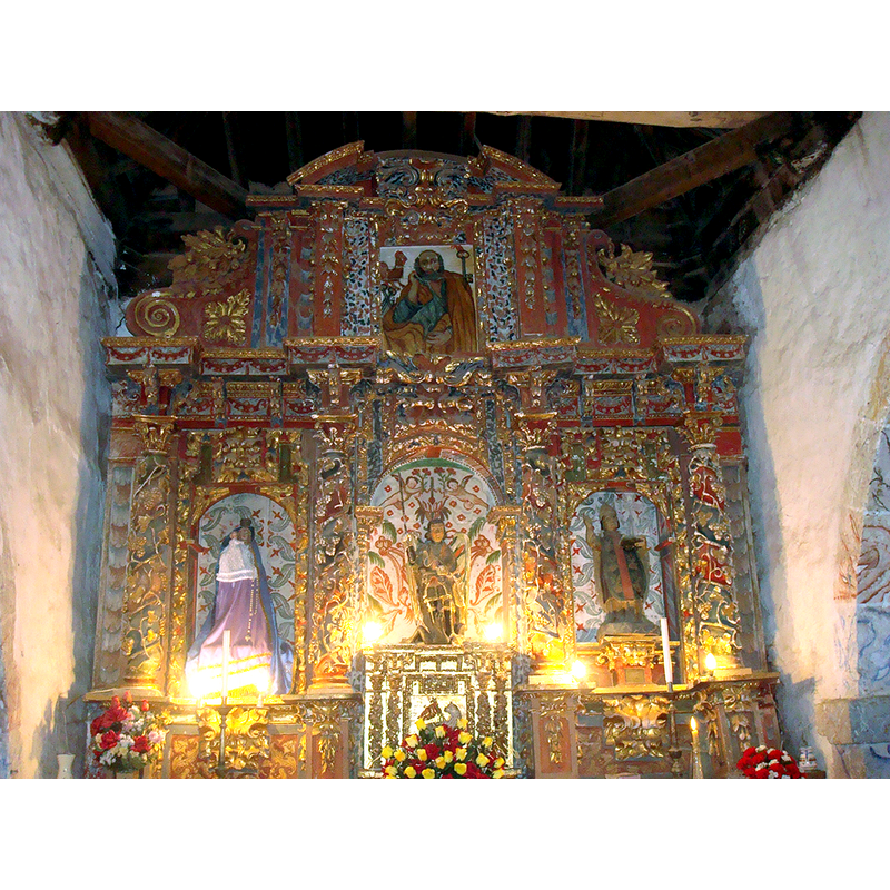 Source caption: "Retablo Mayor de la Iglesia de San Miguel (Paradela de Muces) antes de su restauración".