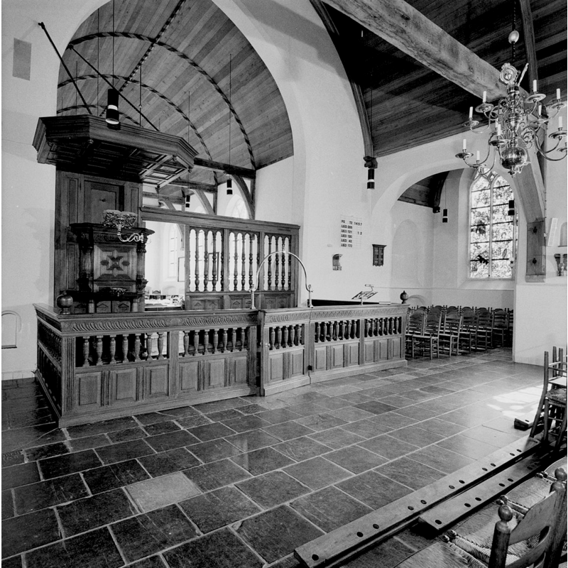 view of the pulpit and 'doophek'