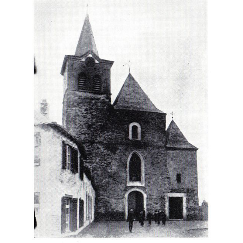 the demolished abbey church of Sint-Salvator, Susteren, as it was in 1887 -- Source caption: ""De Sint Salvator. De oude abdijkerk van Susteren" door N. Roozen c.m. 1961, met dank aan Sander van Daal "