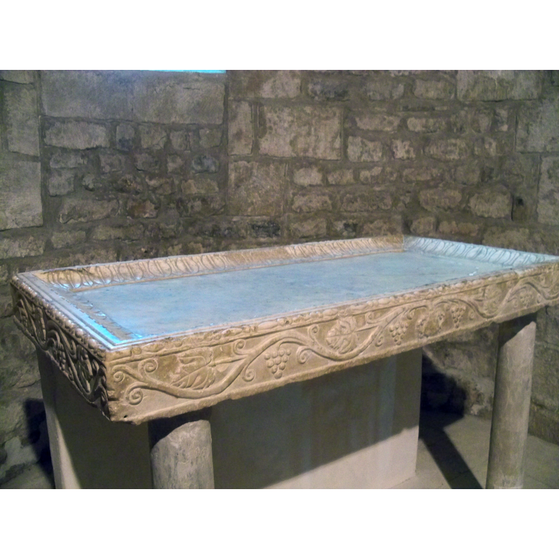 medieval altar dated 9thC, "époque carolingienne" in Palissy [ref.: PM84000720]