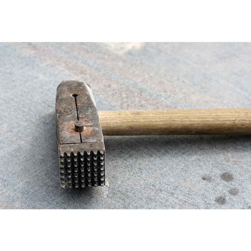 a 'boucharde' (Stockhammer, Spitzhammer,, etc.)