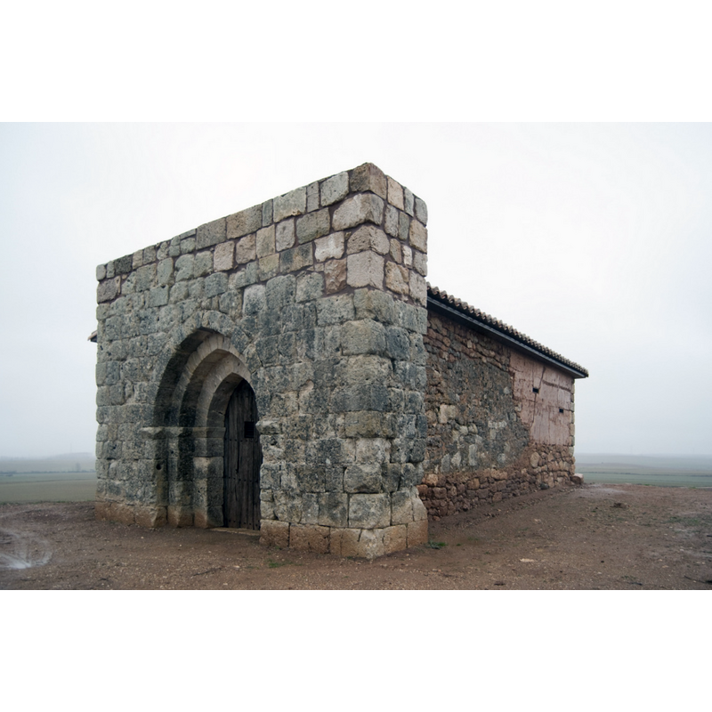 Source caption: "Edificio de Castrorrubio tras su recuperación arquitectónica en 2012. Sandoval de la Reina. Exterior."