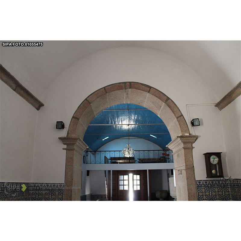 the font is partially visible at the far [west] end, right [north] side