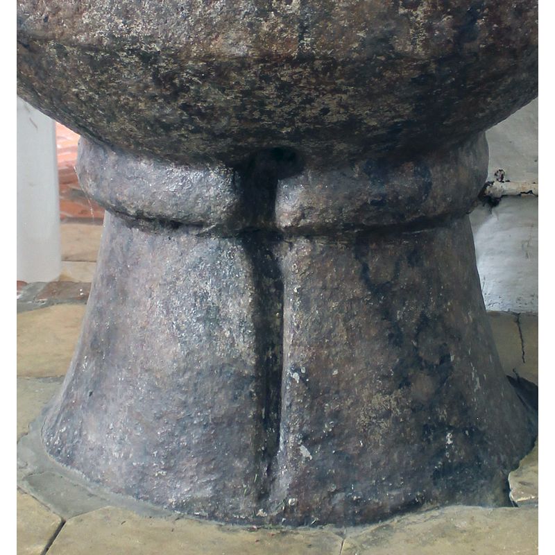 showing the exterior of the underbowl drain hole and the drain chanel on the base