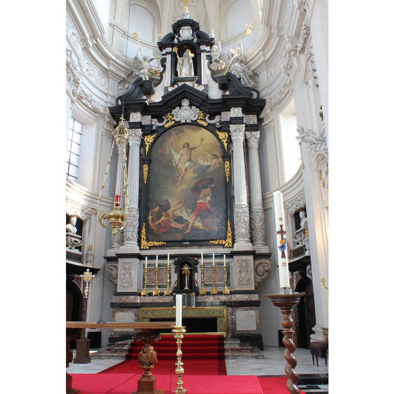 the main altar with the Resurrection of Christ on the retable