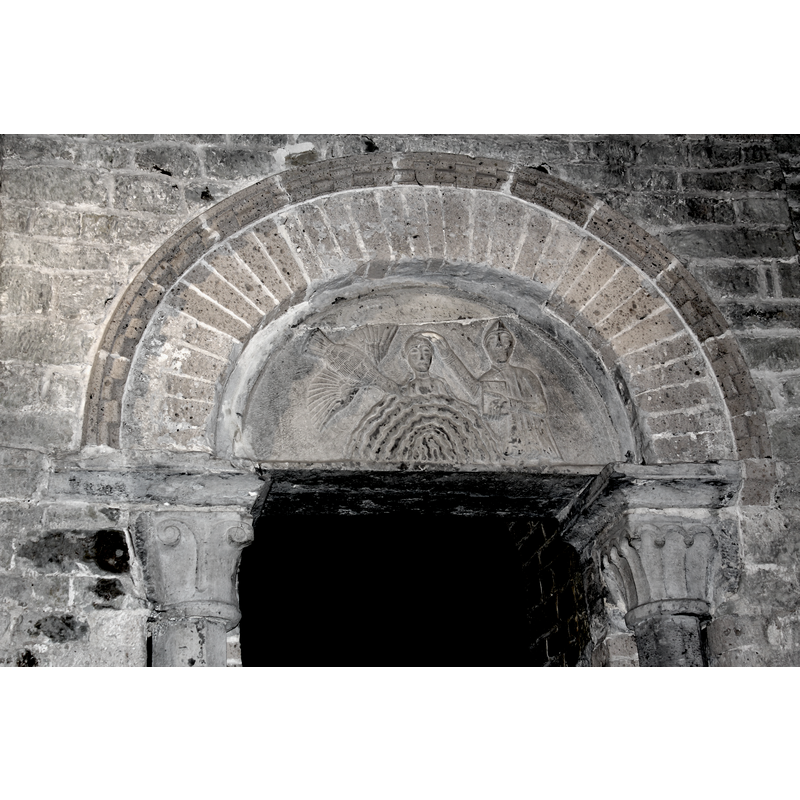 in the lower church; view of one of the arches of the south arcade from withing the south aisle