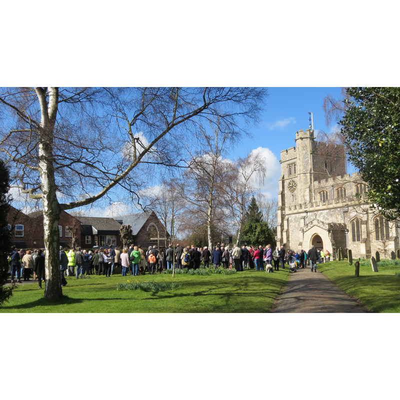 Source caption: "Good Friday in Tring […] Service around the Cross in the Churchyard of St Peter & St Paul"