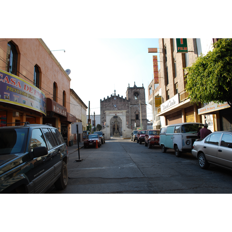 Source caption: "5 de Mayo leading to the San Jose Parish in Ciudad Hidalgo, Micho[a]can."