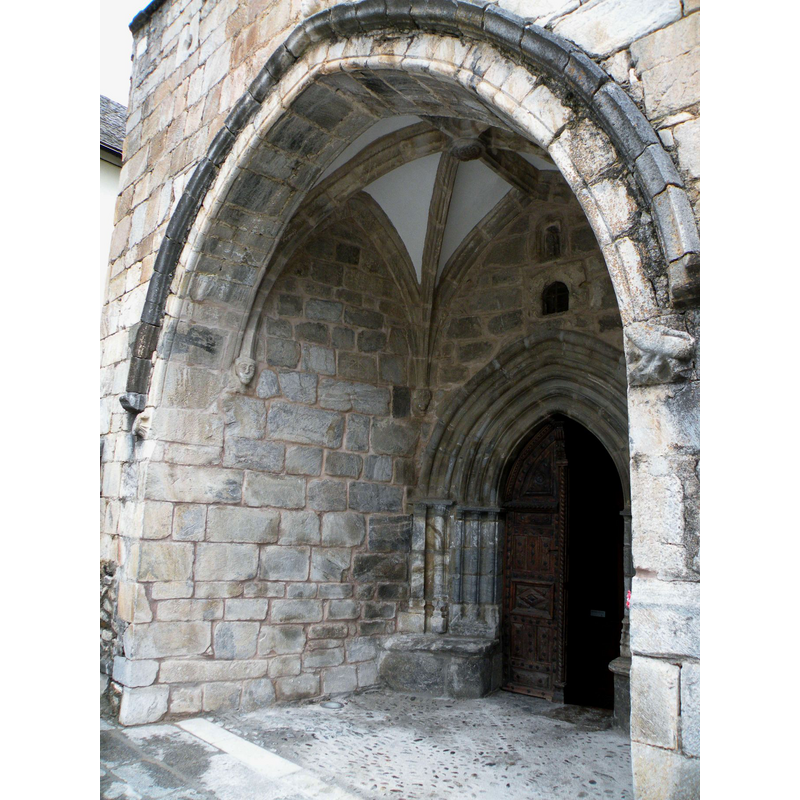 the depth of the porch beneath the tower can be appreciated here