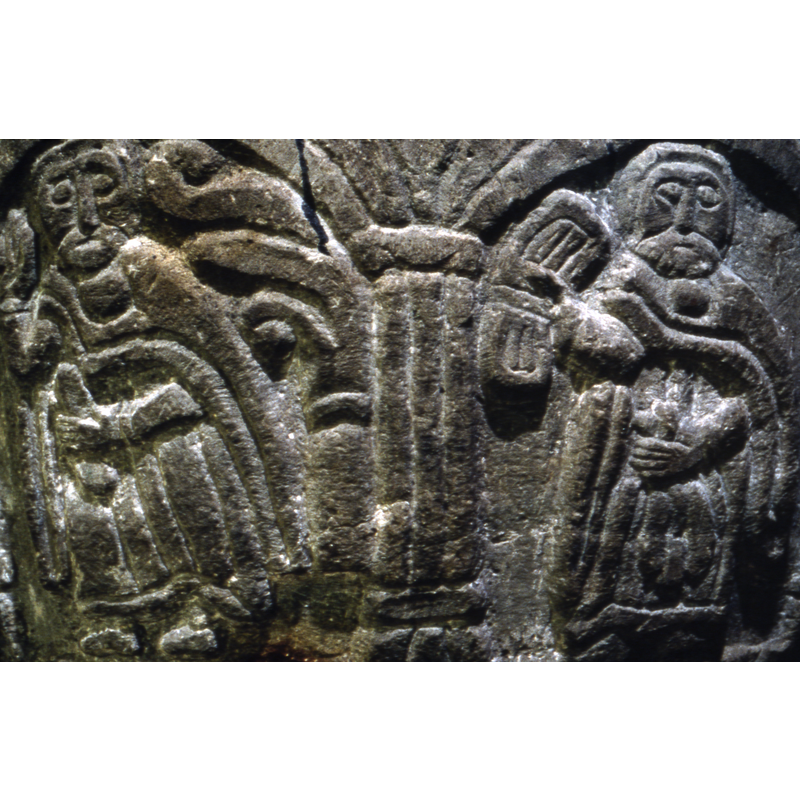 seen here in the right arch