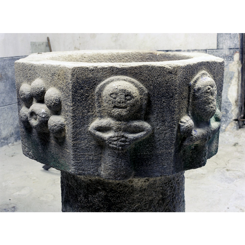 seen here partially on the left panel of the basin