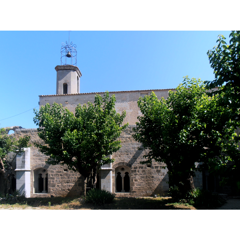 Source caption: "Abbaye de la Celle propriété du Conseil général du Var depuis 1990. Important témoignage de l'art roman provençal. Construite entre la seconde moitié du XIIe siècle et la première moitié du XIIIe siècle."