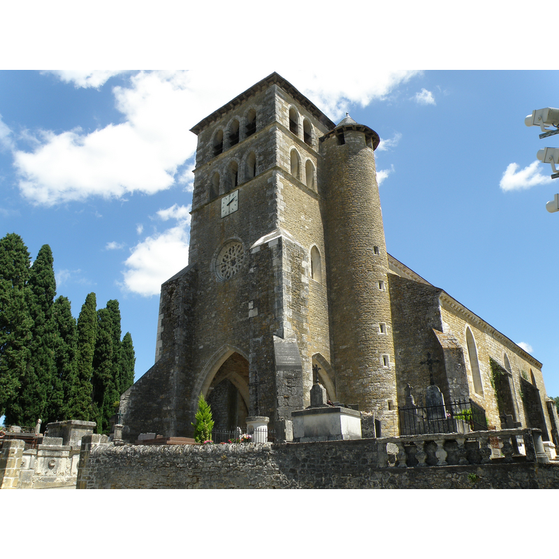 Source caption: "Église Saint-Sauveur, XIVe et XVe siècles. Clocher-porche avec tourelle d'escalier."