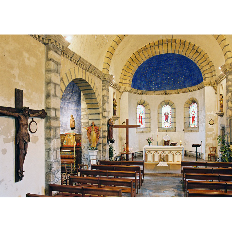 Source caption: "L’église a été rebâtie à la fin du XIXe siècle en style néo-roman."