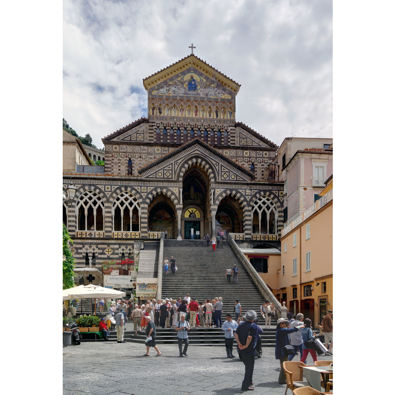 the west façade seen from the Piazza del Duomo