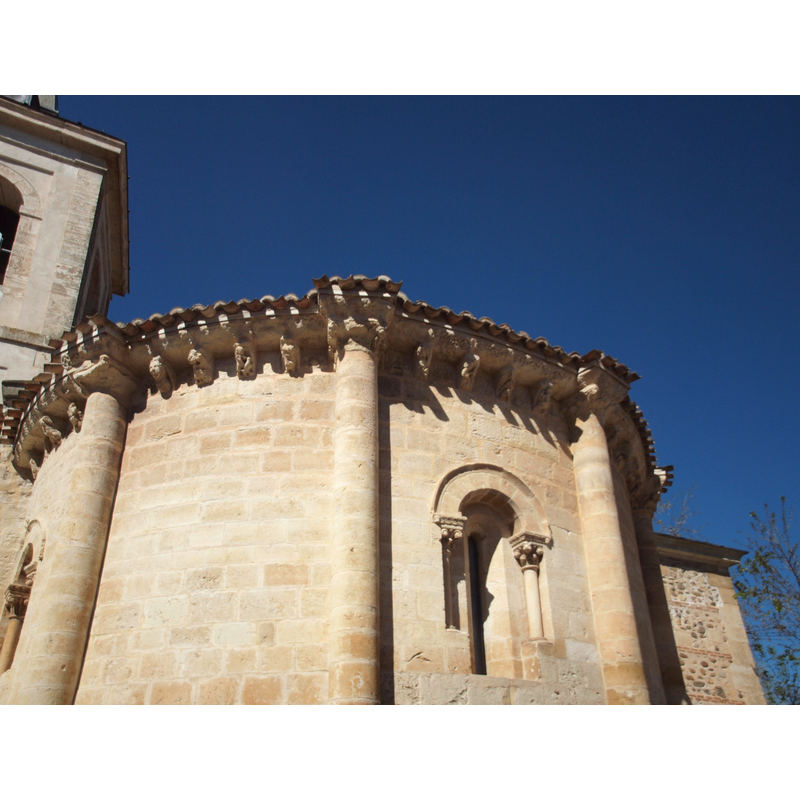 a partial view of the apse of San Juan Bautista paris church