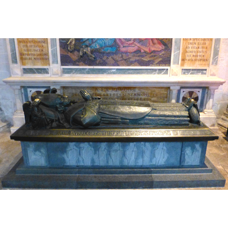 "Monseigneur François-Hyacinthe de Plœuc, chevalier, né à Landudec le 16 avril 1661, décédé le 18 janvier 1739 et inhumé dans la cathédrale, évêque de Quimper du 19 juin 1707 à son décès, député des Etats de Bretagne pour le clergé en 1712, consacra l’église Saint-Pierre et Saint-Paul de Spézet le 9 juillet 1719 [Anno M.D.CCXIX Die IX Mensis Iulii. D. D. Ill(Ustrissi)mus et R. R. Fr. Hyac. de Ploeuc epus et comes Cornub. Hanc ecclesiam dedicavit et consecravit], fils de Messire René de Plœuc, chevalier, seigneur du Val, du Questel en Pouldergat par acquêt 1661, de Kergart en Landudec par acquêt de 1657, de Kerdané, de Laëguel et du Stang Corzou Bras en Landudec par acquêt de 1659, de Kerélan en Landudec par acquêt de 1662, de Kerandraon en Landudec en 1663, de Kerviher en Landudec de 1671 et autres lieux, chevalier de l’Ordre du Roy, maintenu noble d’ancienne extraction en 1671, et de Dame Marie Gourcun, dame de Méroc." [source: http://ploeuc-genealogie.over-blog.com/article-cathedrale-de-quimper-57383138.html [accessed 7 May 2017]
