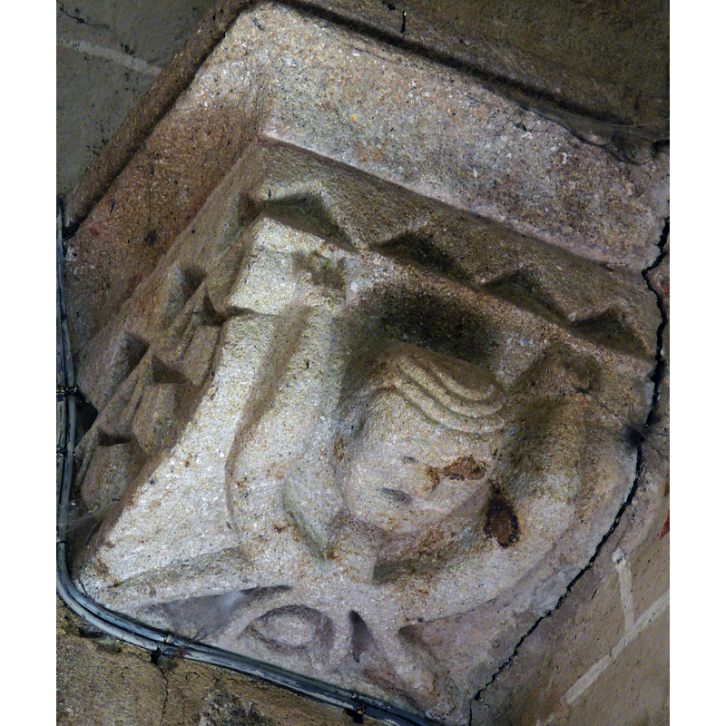 Source caption: "Meilers - Église Saint-Julien - Console au revers de la façade".