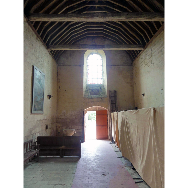 the font is partially visible in the far left [southwest] corner of the nave