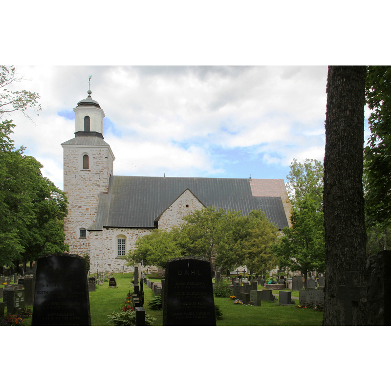 Source caption: "Kimito kyrka, Kimito, Kimitoön, byggd ursprungligen på 1400-talet, tillbyggd och ändrad på 1700-talet efter branden = Kemiön kirkko, Kemiö, Kemiönsaari, alkuperä 1400-luvulla, korjattu 1700-luvulla tulipalon jälkeen = Kimito church, Kimito, Kimitoön, first built in 15th century, rebuilt in 18th century".
