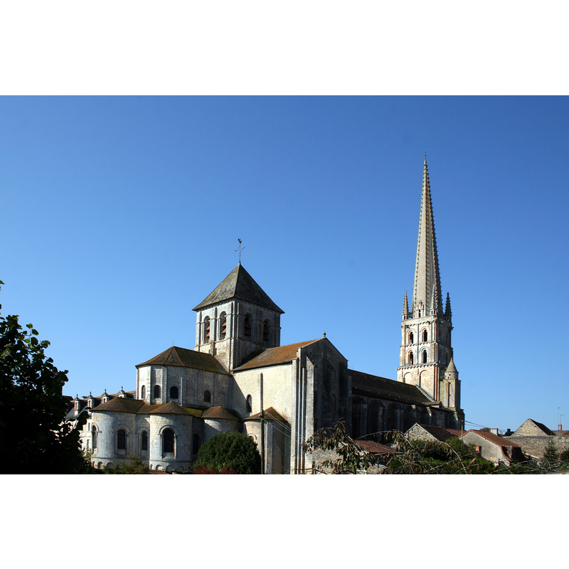 Main image for Saint-Savin / Saint-Savin-sur-Gartempe