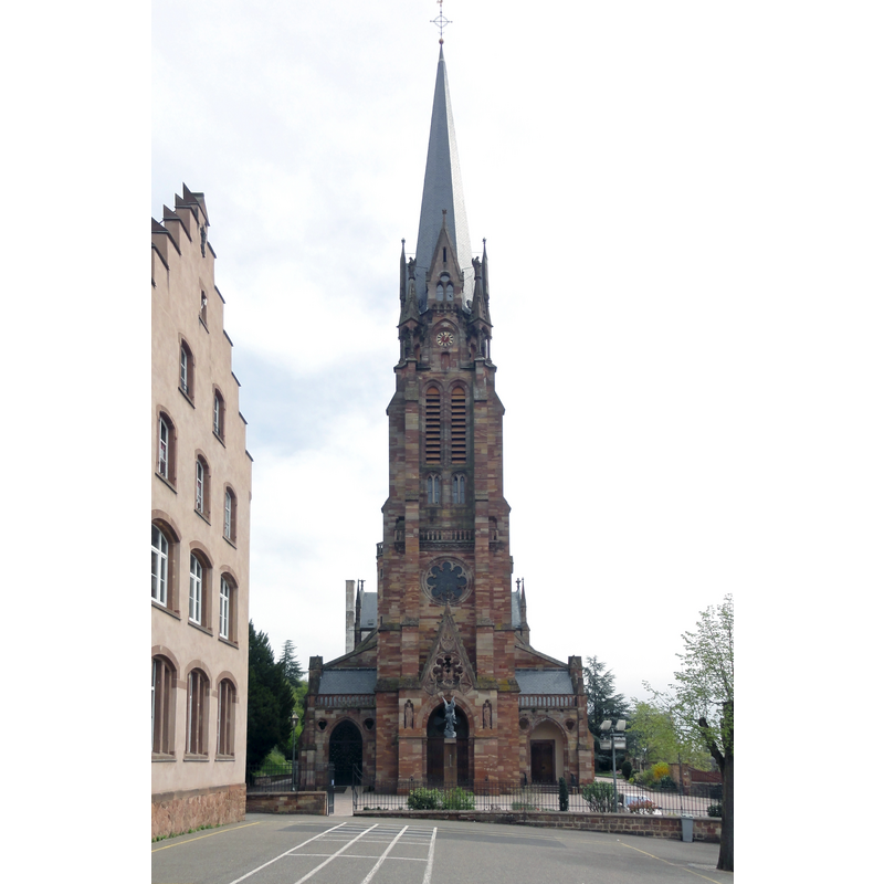 the interior of the Gothic Revival parish church at Mutzig