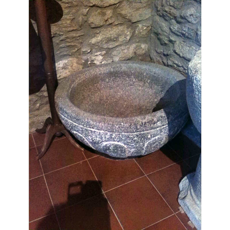 the later [18thC?] font