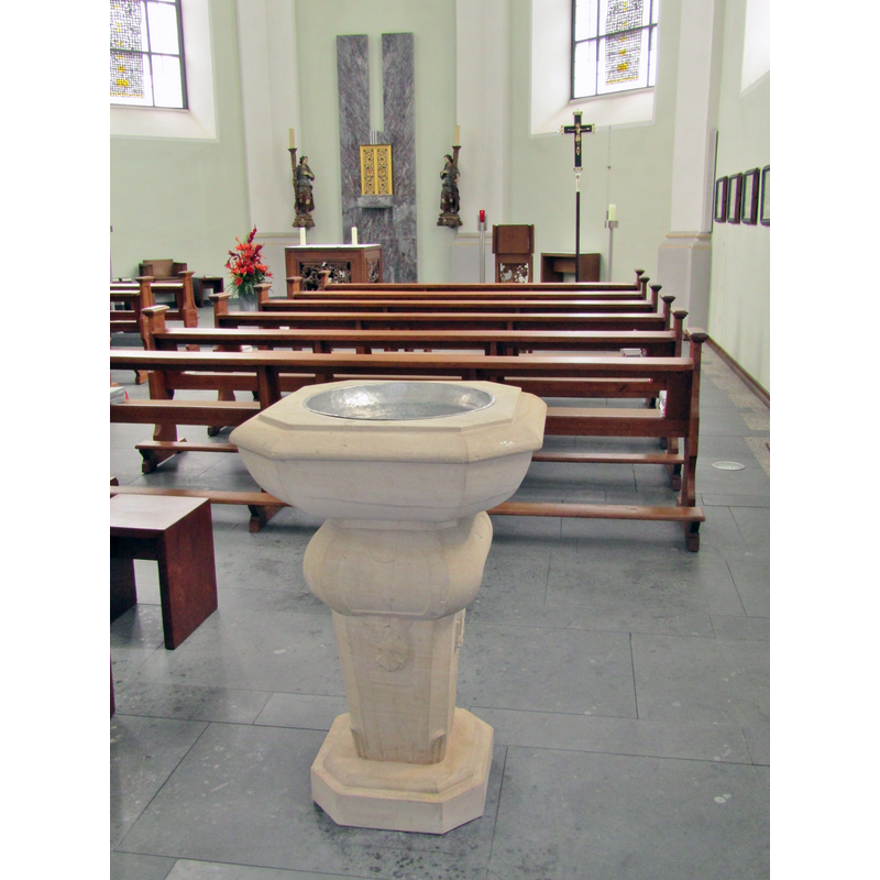 the modern font in the modern Katholische Pfarrkirche Liebfrauen of Bocholt