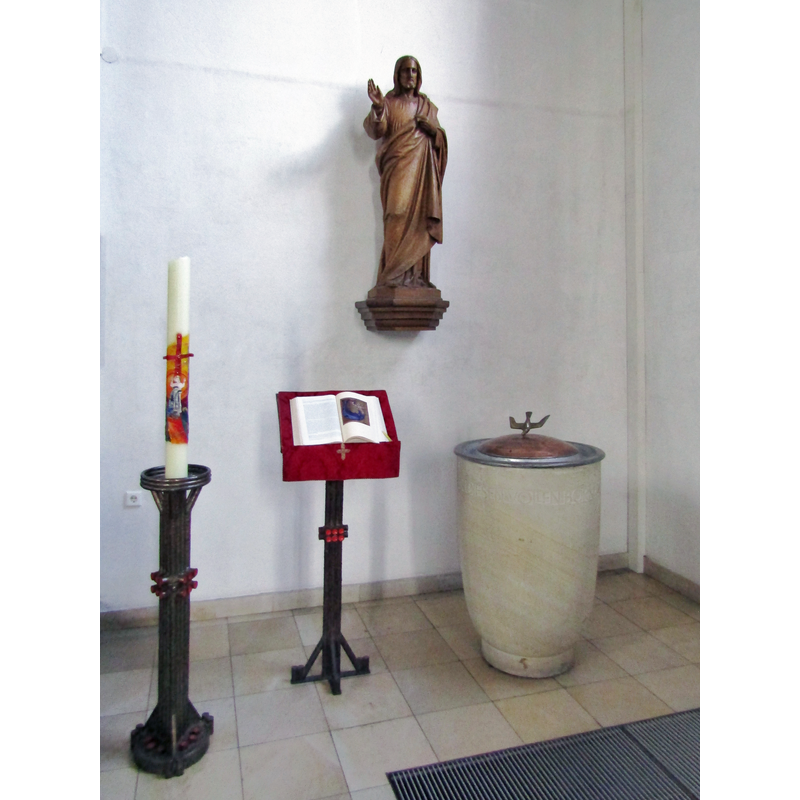 the modern font in the modern church at Erle