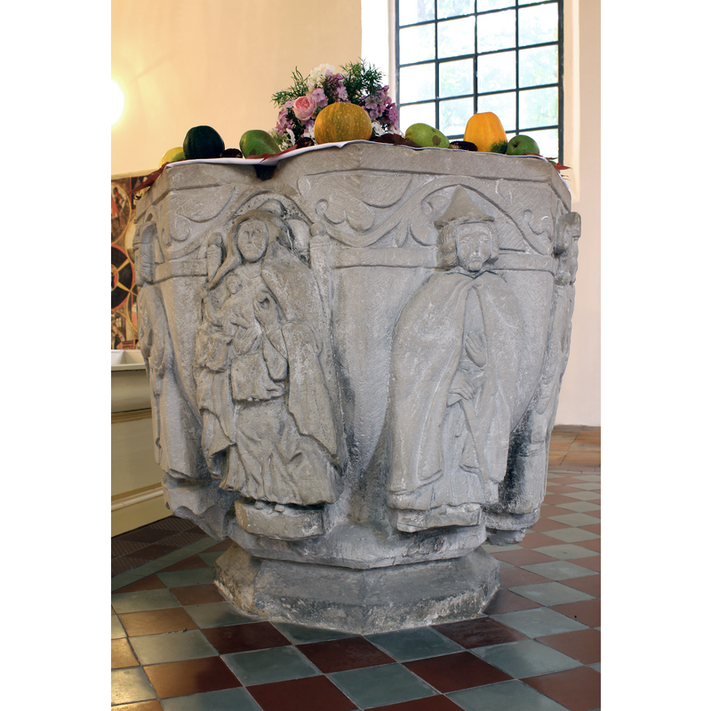 showing the Madonna and Child on the left, Joseph on the right