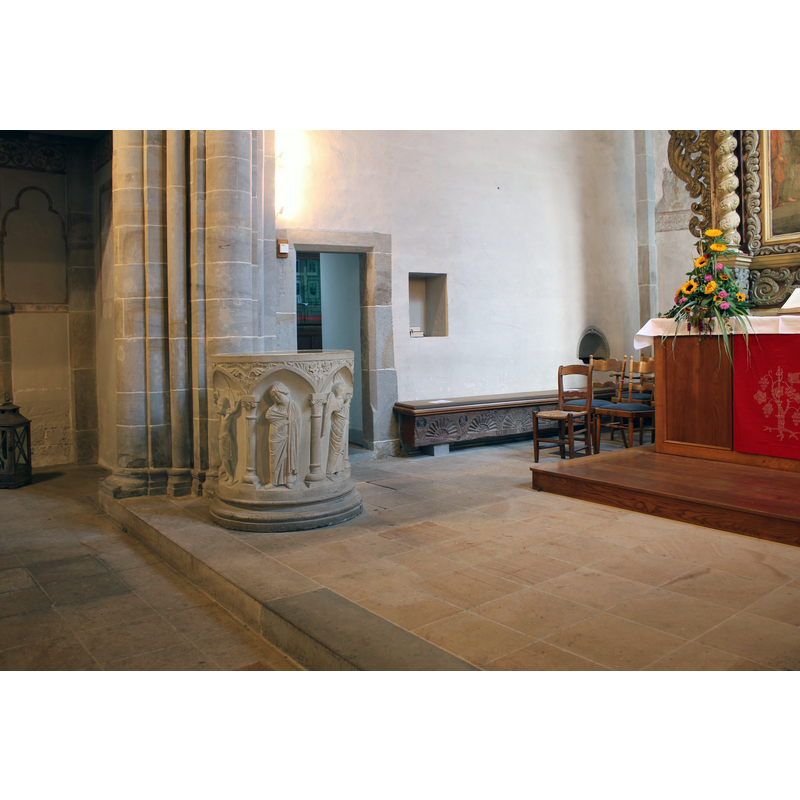 at the north side of the chancel